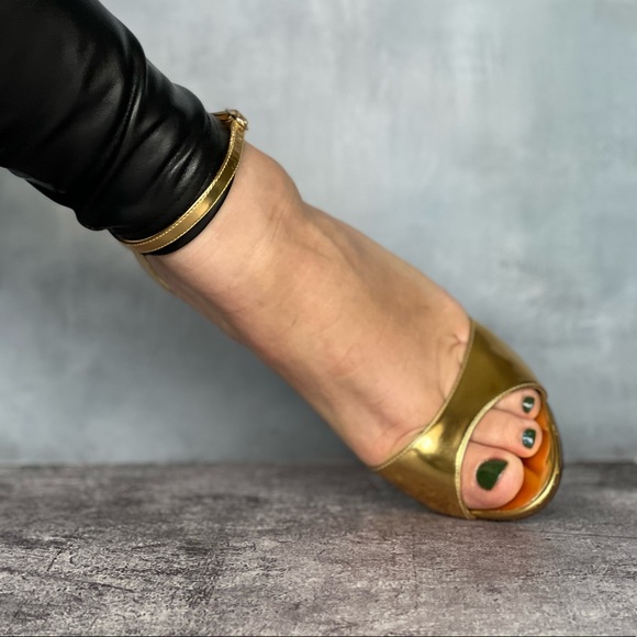 Dolce & Gabbana gold ankle strap sandals high heels gold shoes - Picture 16 of 17